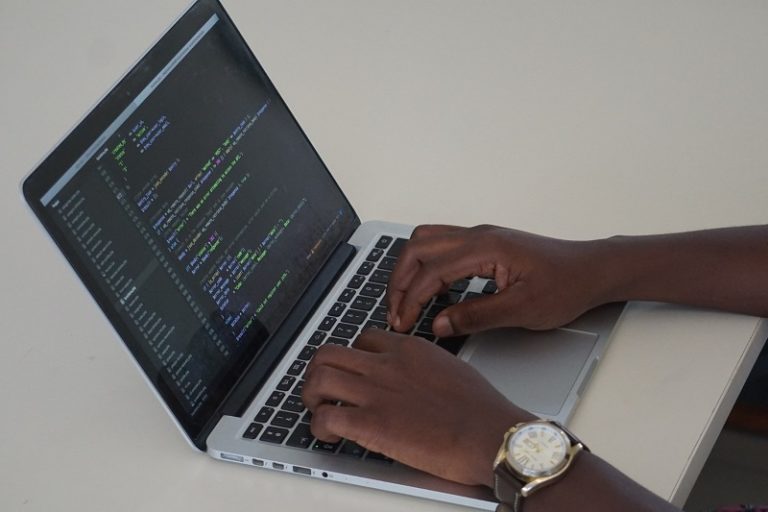 software-engineering-in-kenya-salary-and-where-to-study